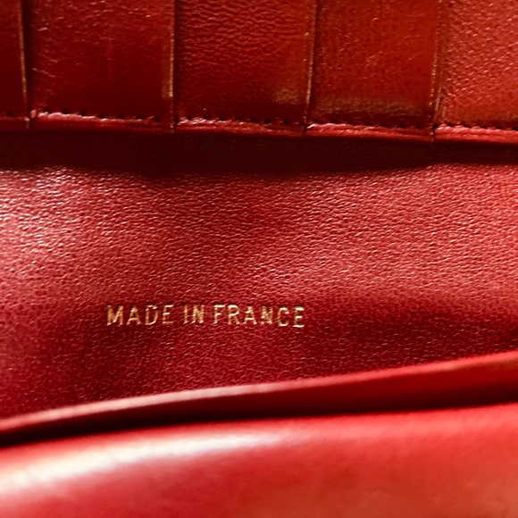 Chanel CC Kiss-lock red leather wallet - Picture 6 of 16